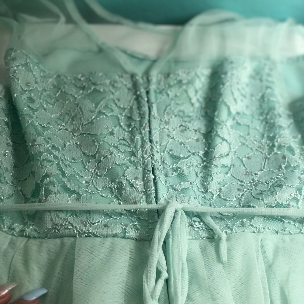 beautiful flowy dress